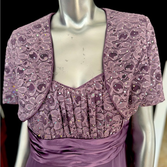 R&M Richards 2 Piece Evening Gown Size 8P - Picture 4 of 7